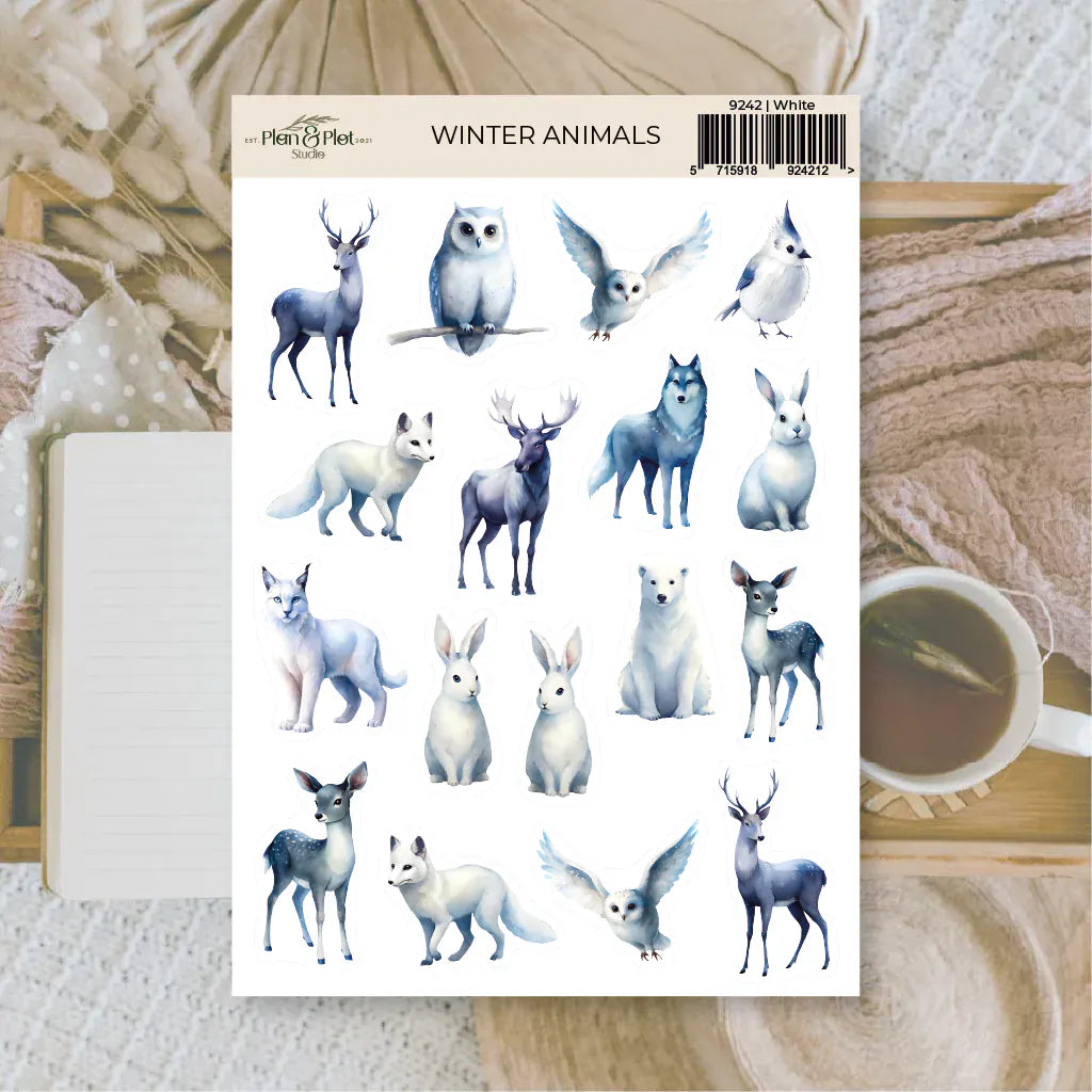 Villem Kleebised: Winter animals | Läbipastev matt vinüül Plan & Plot Studio