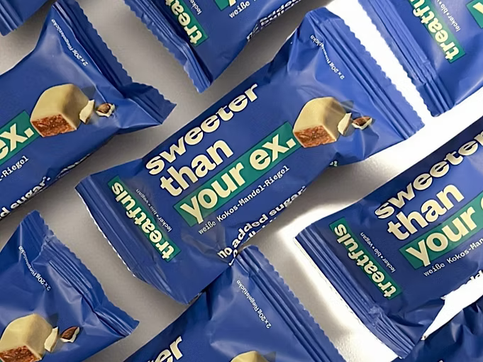 Sweeter than you ex mahe vegan pähklibatoon tumeda Fairtrade šokolaadiga 2 × 20 g