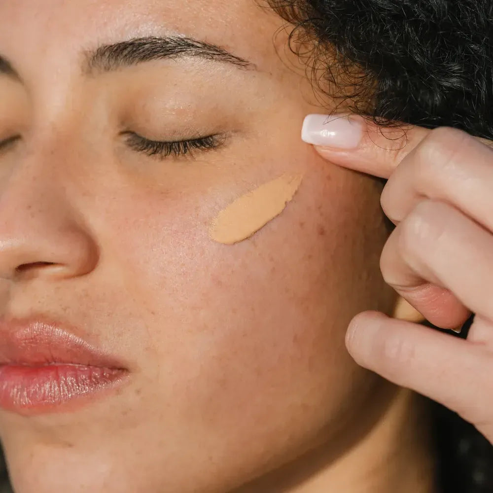 Villem ALPHANOVA lõhnavaba tooniv päikesekreem SPF50+ Nude – 40 g ALPHANOVA