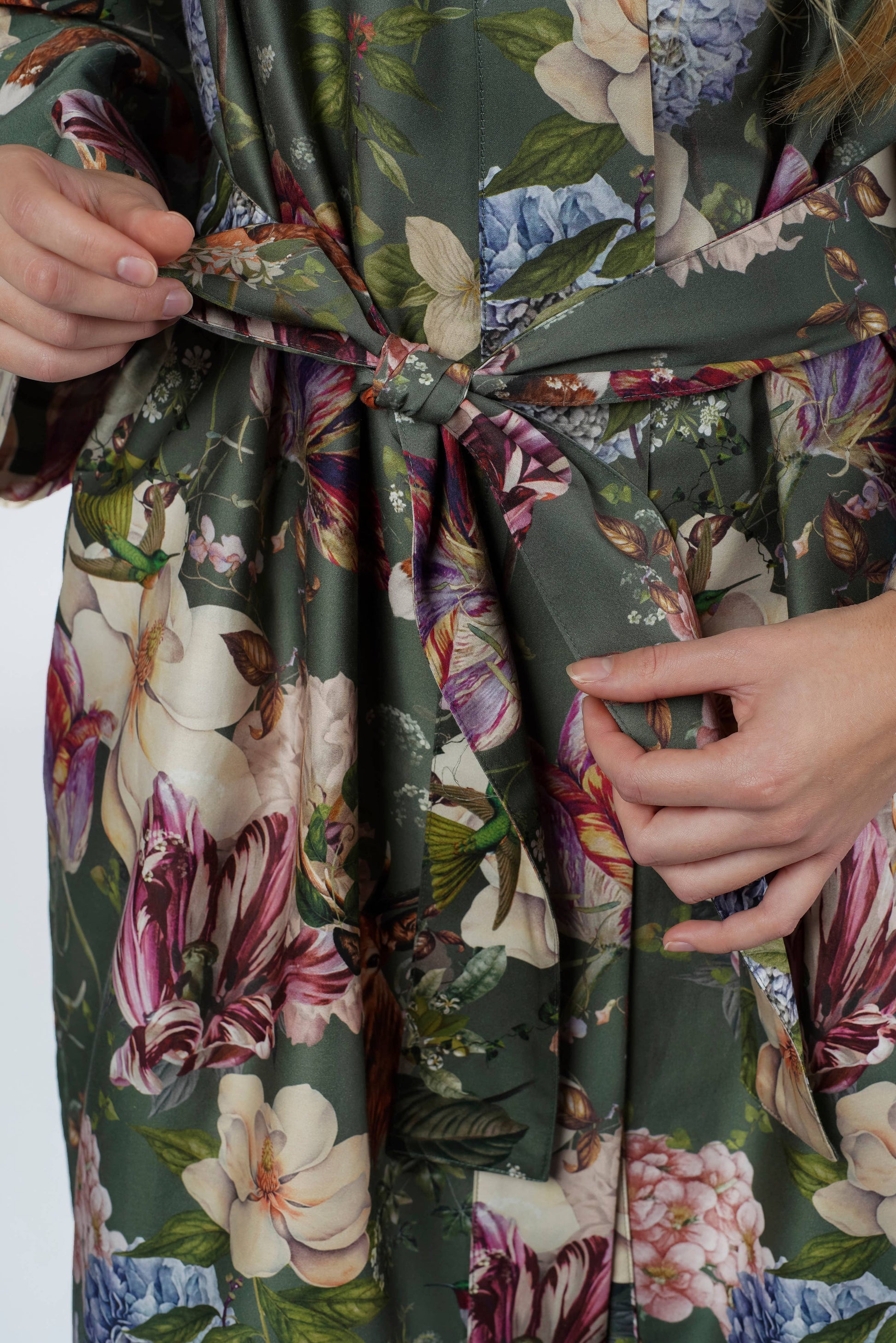 Villem Puuvillasatiinist kimono-hommikumantel Garden Moss OEKO-TEX® sertifikaadiga S/M DecoFlux Home