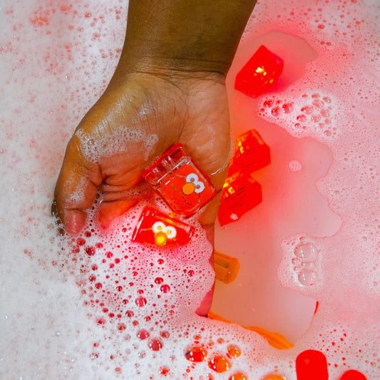 Villem Glo Pals sensoorsed valguskuubikud – Elmo Glo Pals