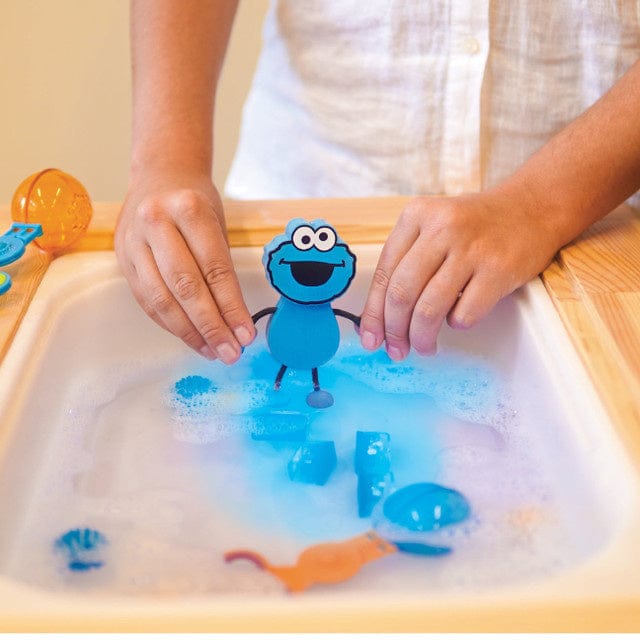 Villem Glo Pals vannitegelane koos valguskuubikutega – Cookie Monster Glo Pals