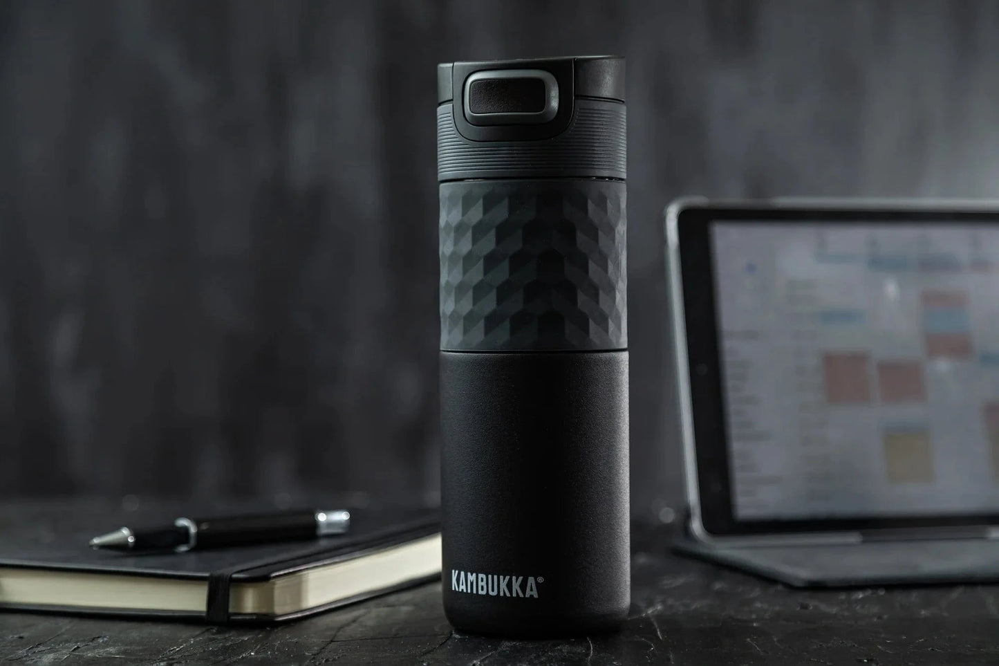 Villem Kambukka termospudel Etna Grip 500 ml - Black Steel Kambukka