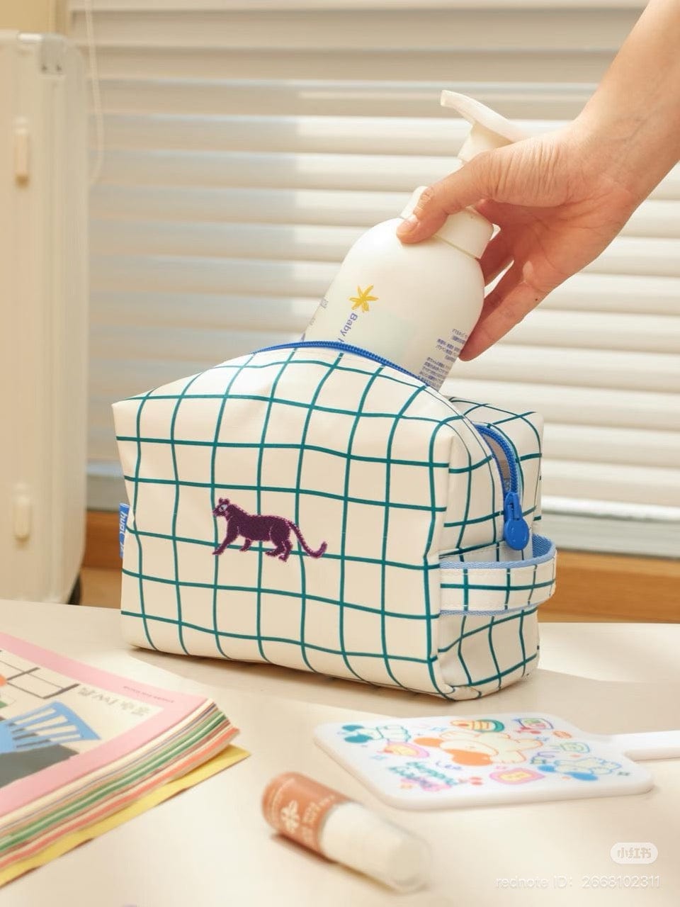 Villem MIDEER  HUGZ kosmeetikakott Rainwalk Mideer