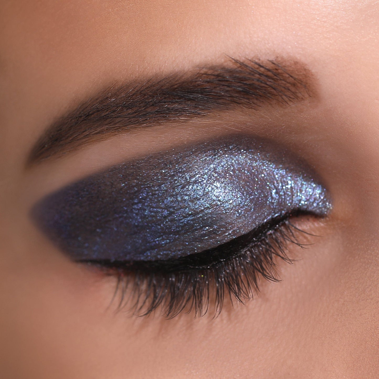 Villem MOIRA Diamond Daze Liquid Shadow 032 Mermaid Dream MOIRA