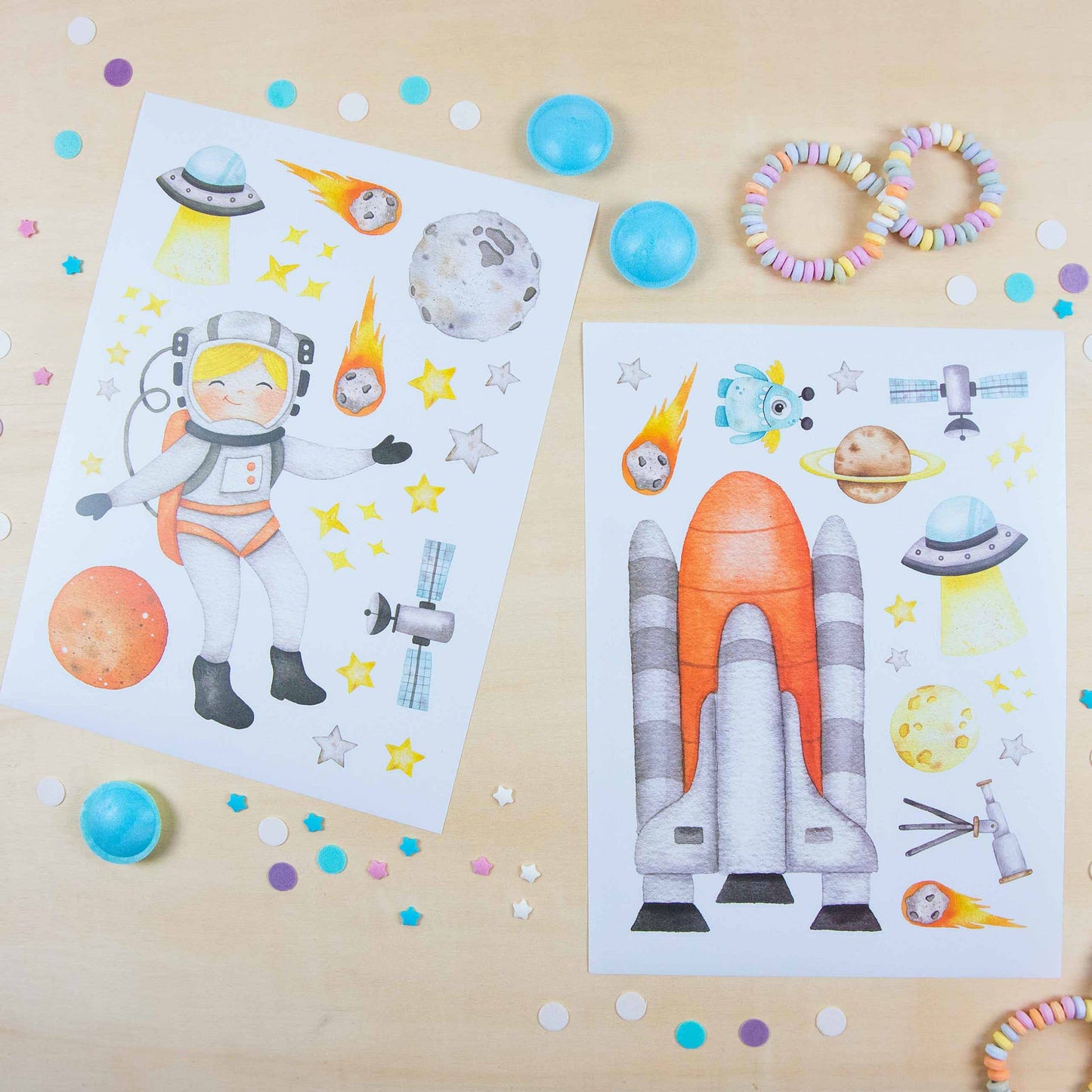 Villem Paper kites wall stickers astronauts Papierdrachen