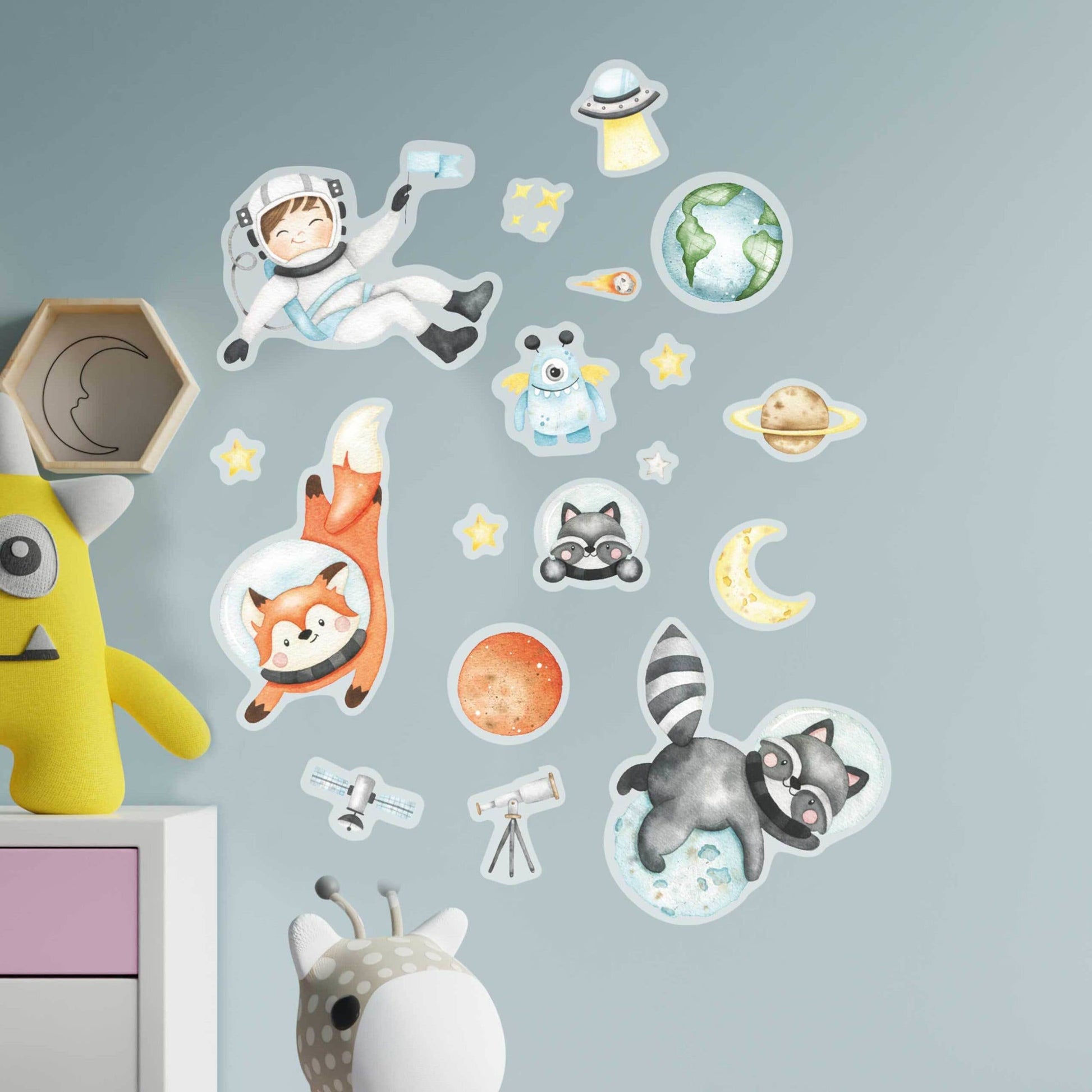 Villem Paper kites wall stickers astronauts Papierdrachen