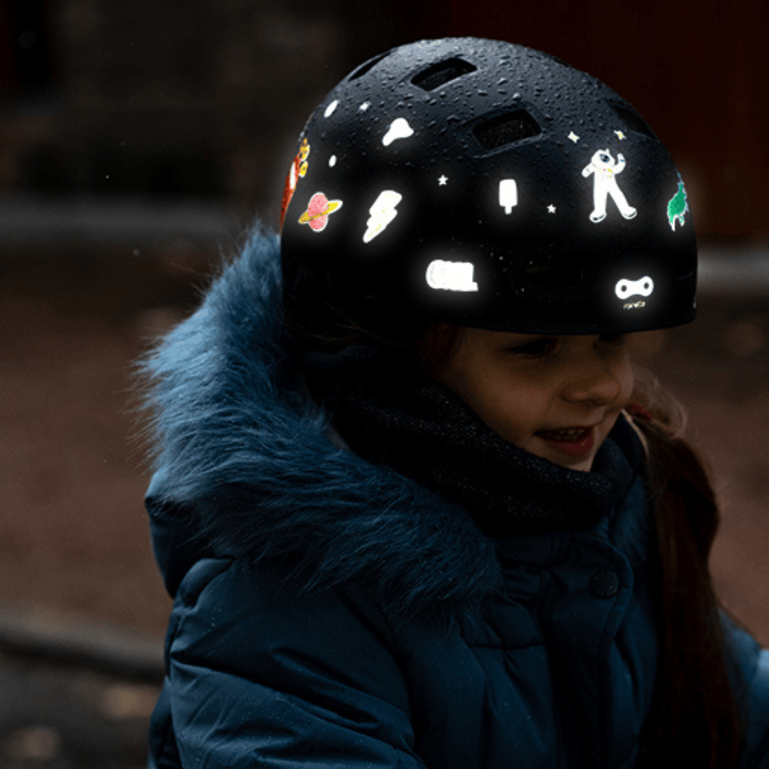 Villem Retropeegeldavad turvakleebised kiivrile ja rattale Cool RAINETTE