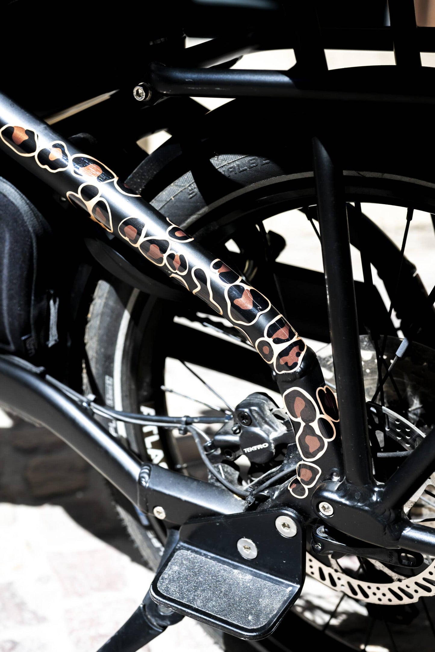 Villem Retropeegeldavad turvakleebised kiivrile ja rattale Good Vibes RAINETTE