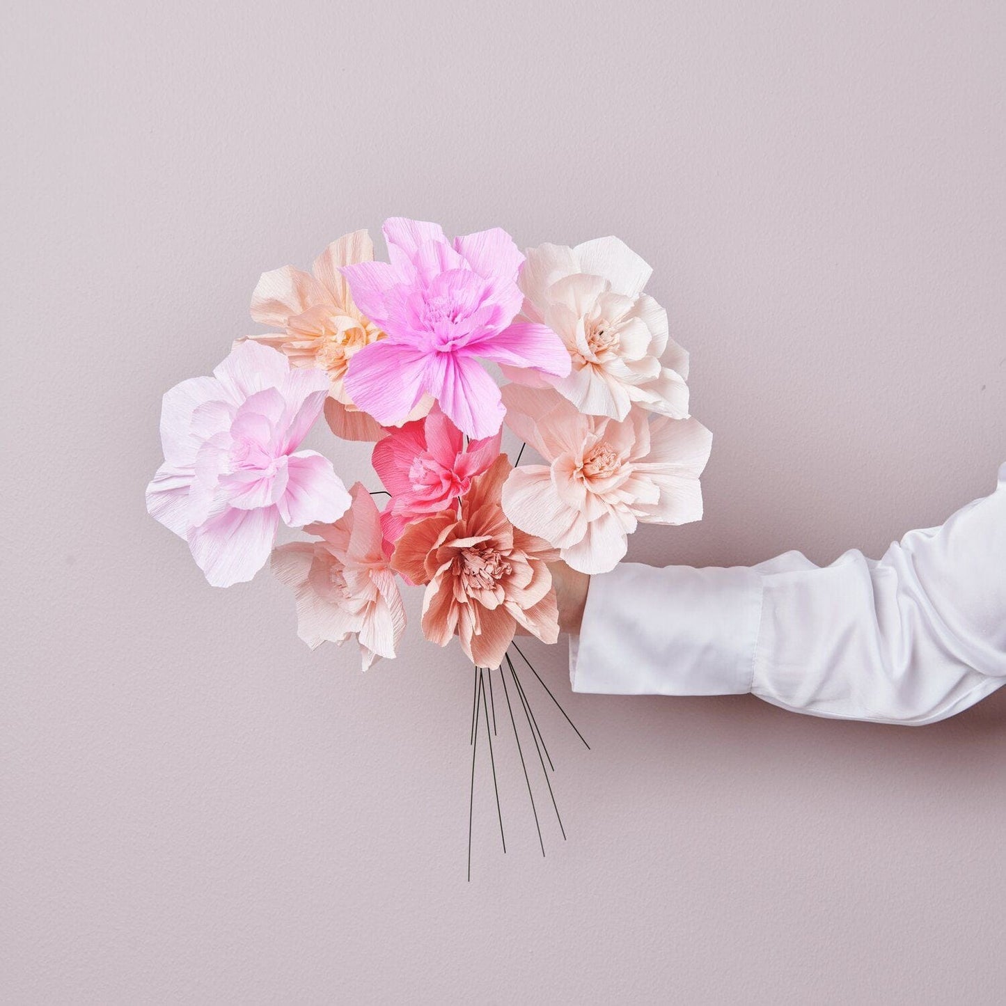 Villem Krepp-paberist dekoratiivsed lilled La Vie en Rose – 8 tk Rico Design