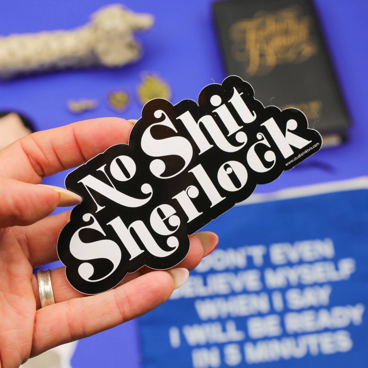 Villem Vinüülkleebis – “No Shit Sherlock” Studio Inktvis
