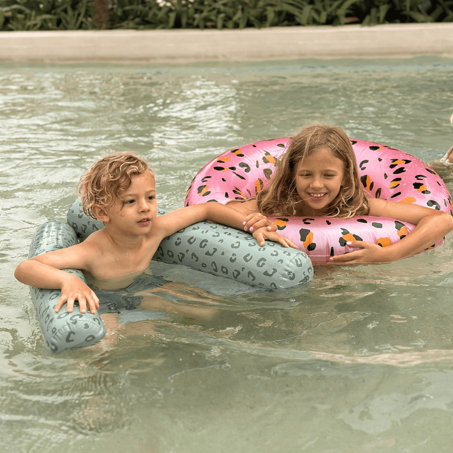 Villem Water Hammock - Green - Leopard Swim Essentials