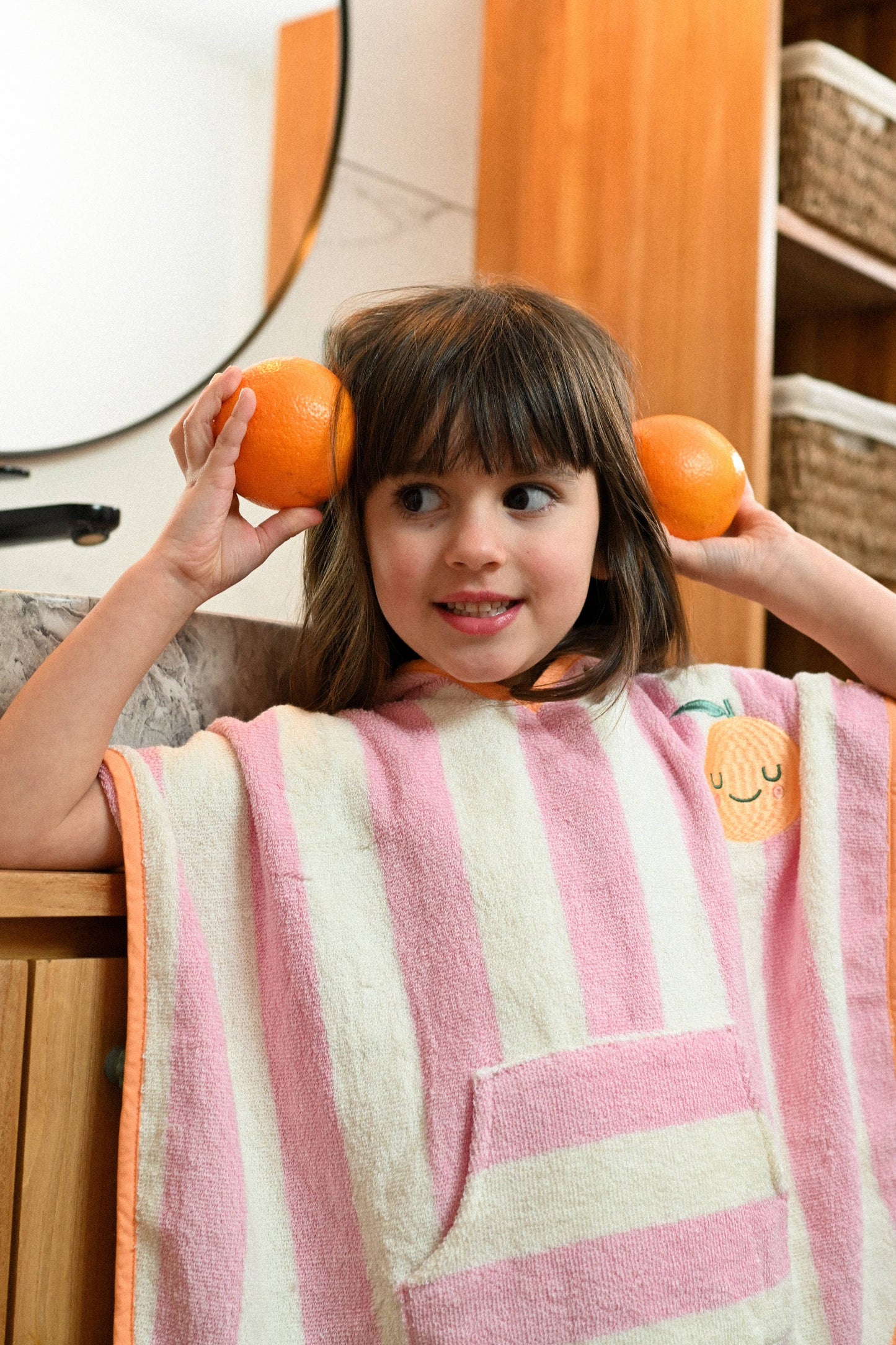 Villem Hooded Poncho Mandy Mandarin the cotton cloud