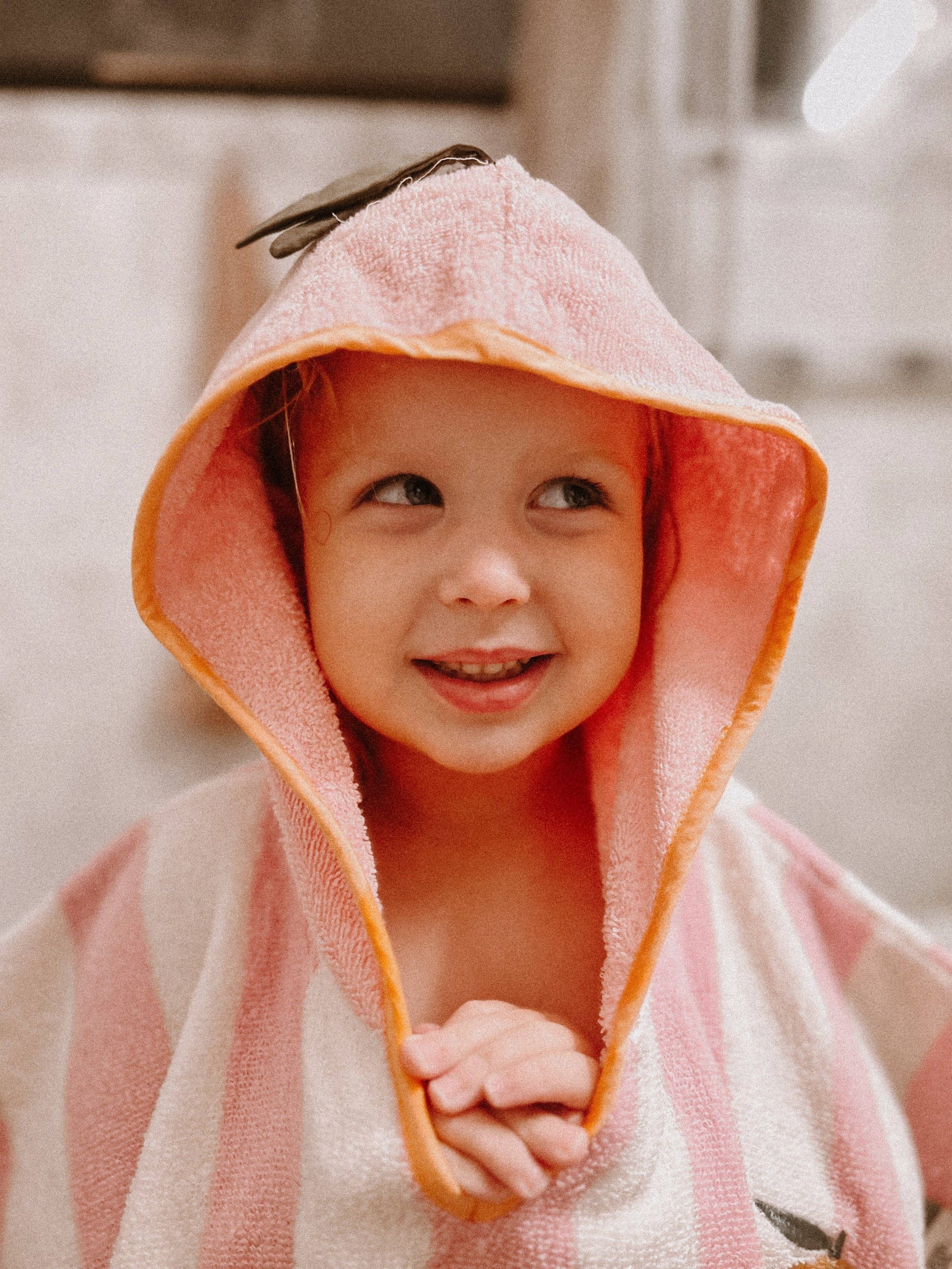 Villem Hooded Poncho Mandy Mandarin the cotton cloud