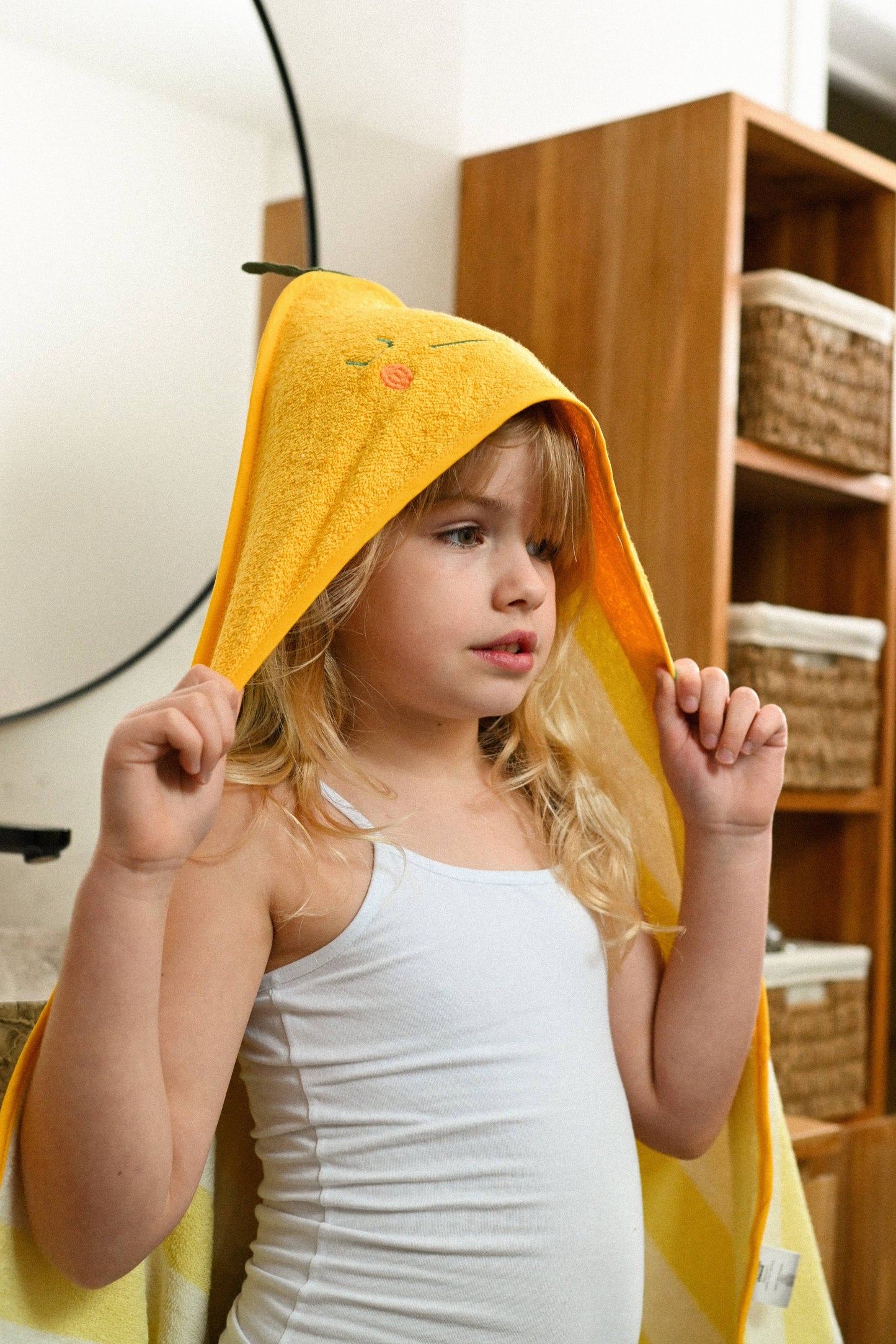 Villem Hooded Towel Lola Lemon the cotton cloud