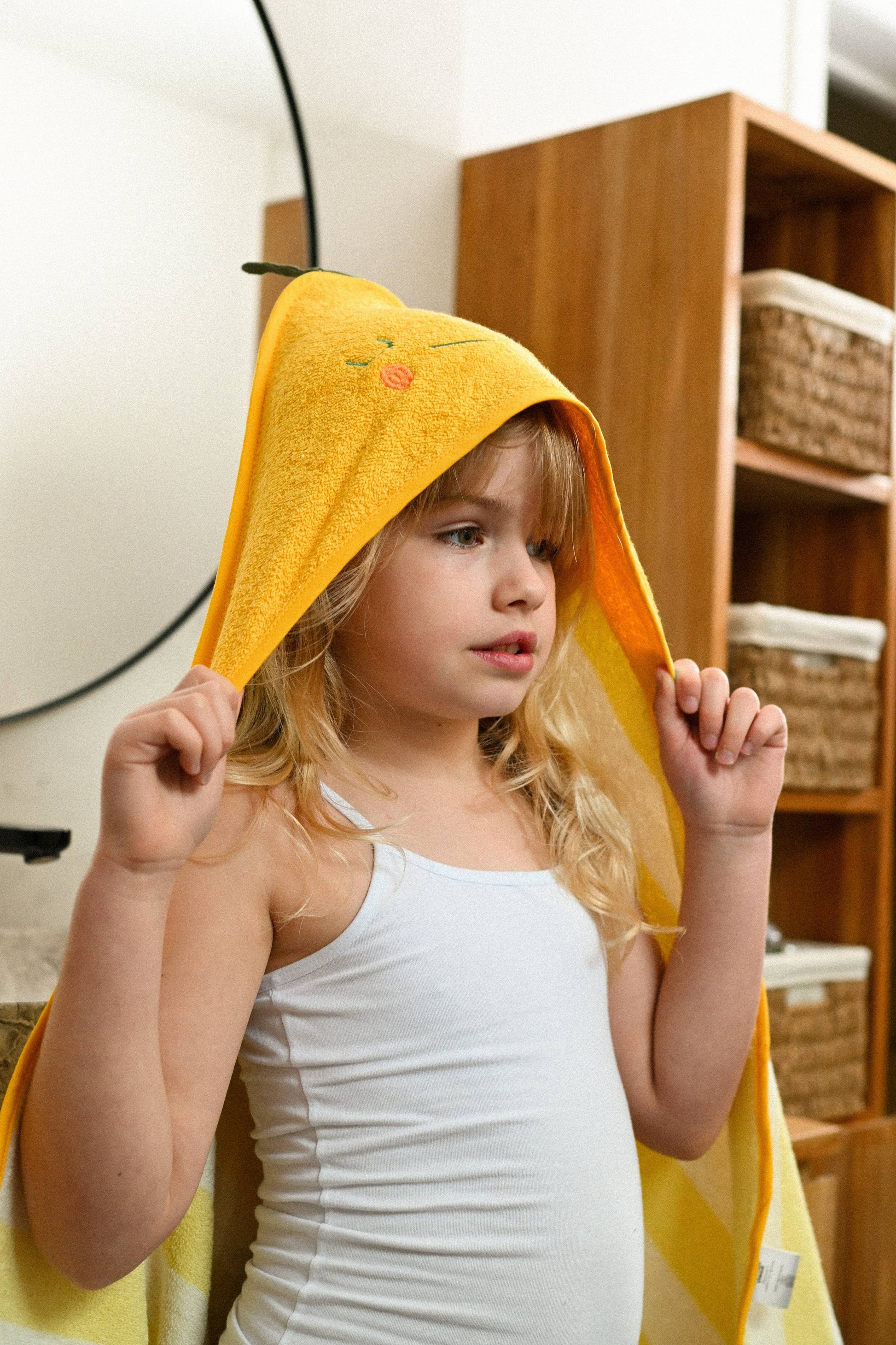 Villem Hooded Towel Lola Lemon the cotton cloud