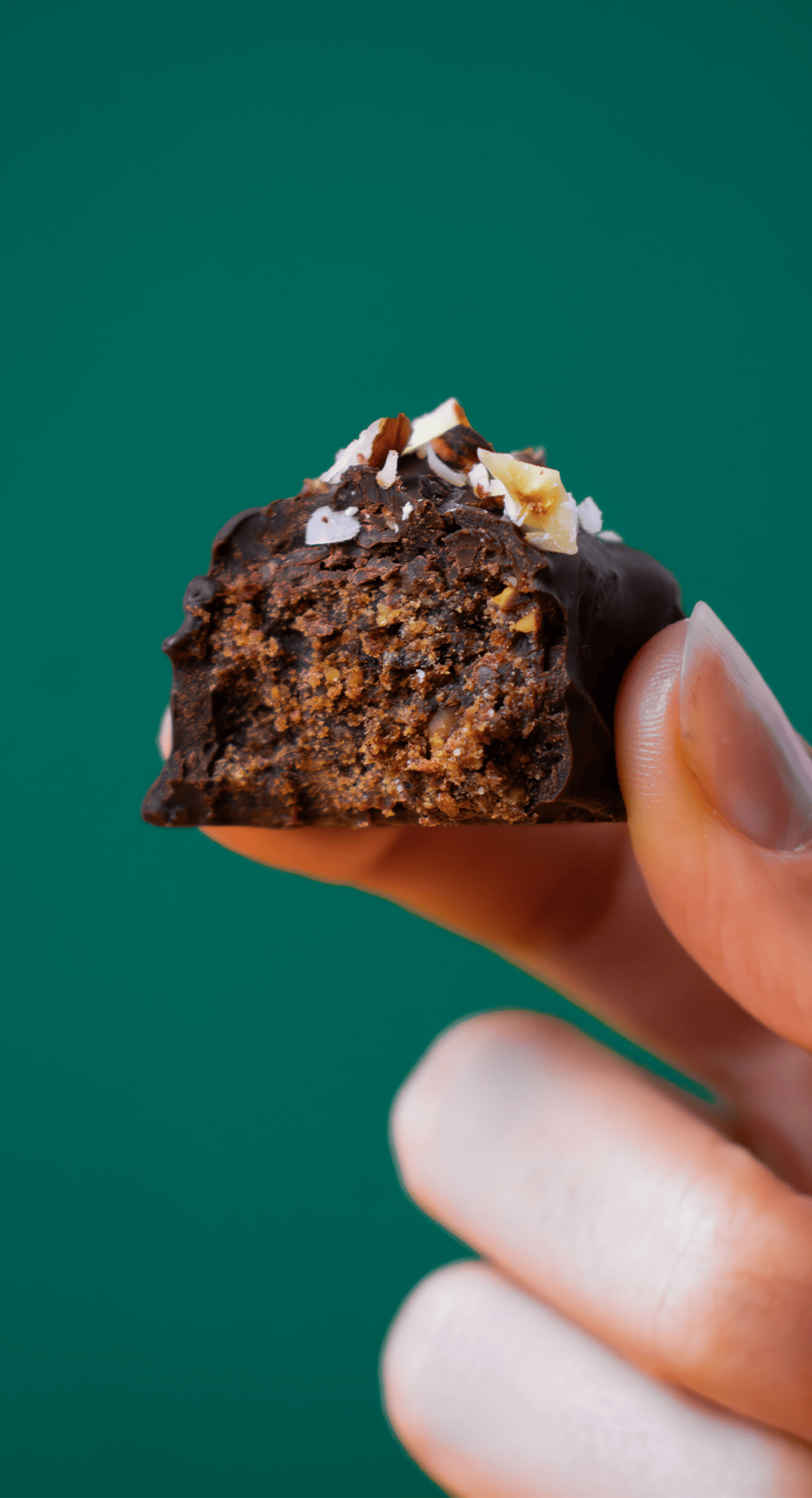 Villem Call Me Nuts mahe vegan pähklibatoon tumeda Fairtrade šokolaadiga 2 × 20 g Treatfuls