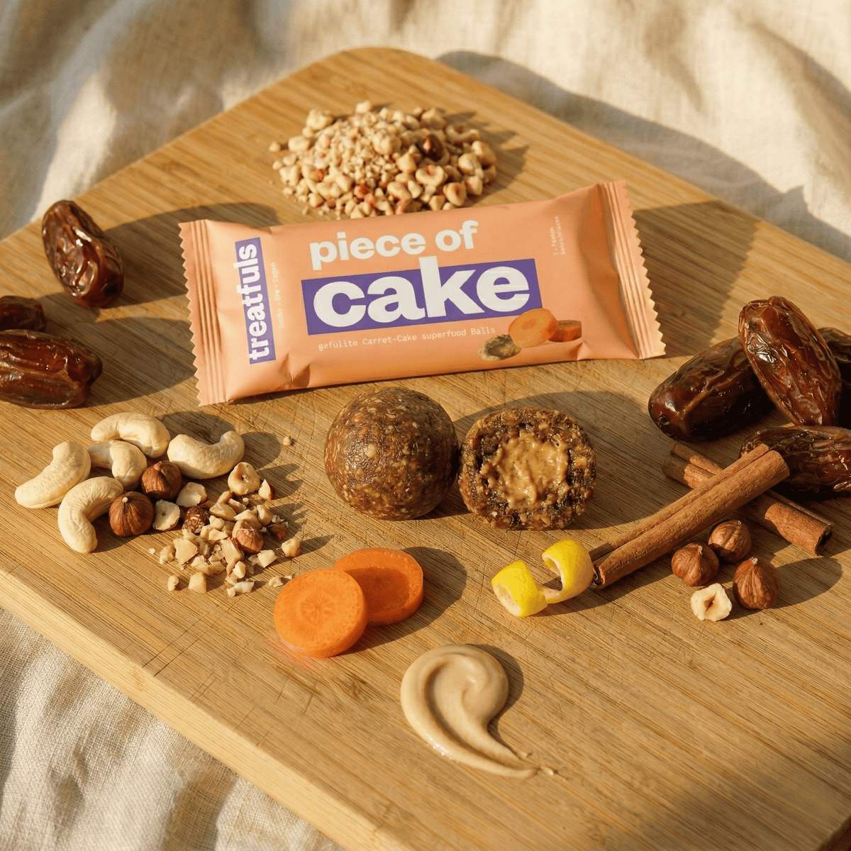 Villem Carrot cake filled energy balls organic + vegan + gluten-free treatfuls