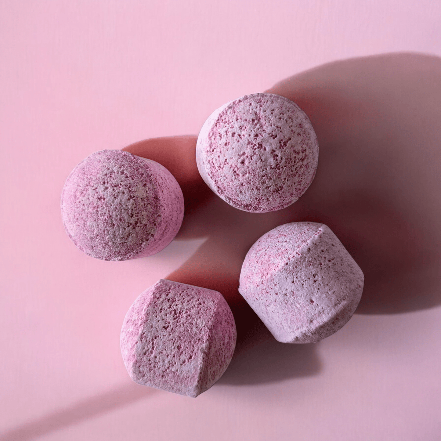 Villem Villemi kihisevad vannipallid Maasikas 4 tk Villem.ee