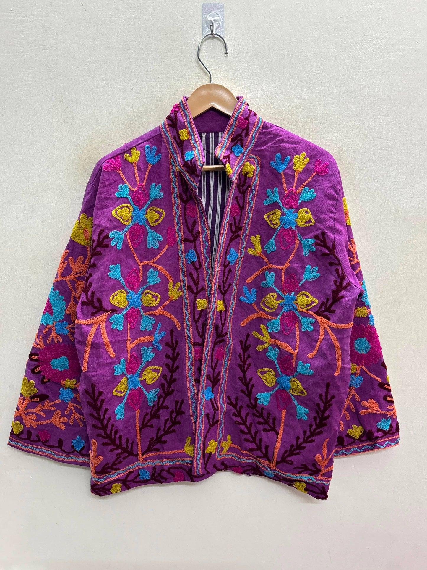 Villem The Samarkand Bloom — Suzani Hand-Embroidered Cotton Jacket — Magenta Orchid Zoshak